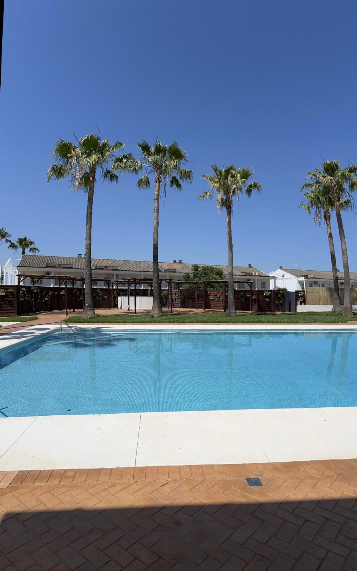Hospedium Hotel Blu Torre De Sevilla Torre de la Reina ภายนอก รูปภาพ