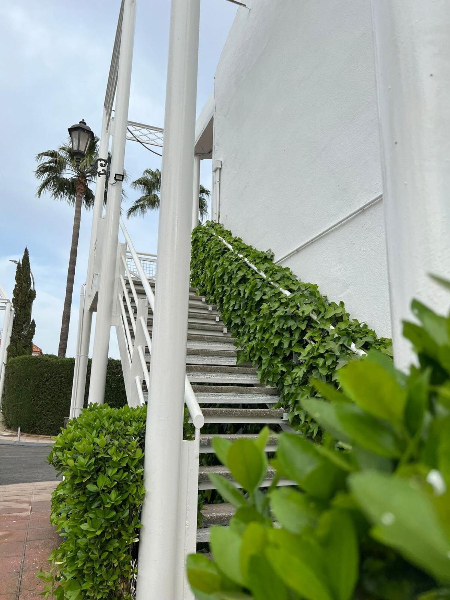 Hospedium Hotel Blu Torre De Sevilla Torre de la Reina ภายนอก รูปภาพ