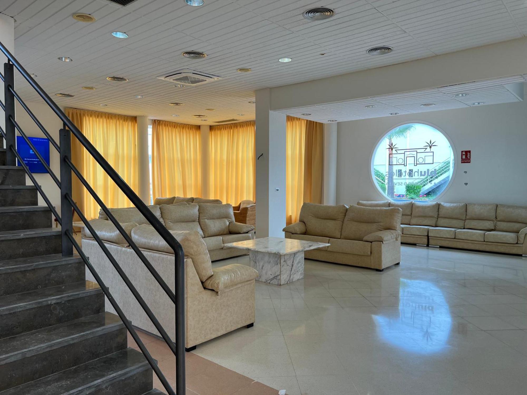 Hospedium Hotel Blu Torre De Sevilla Torre de la Reina ภายนอก รูปภาพ