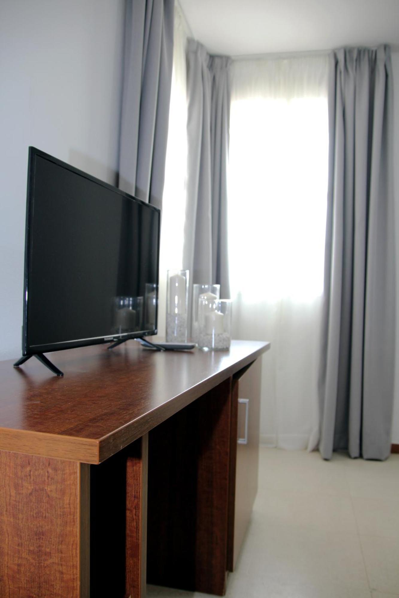 Hospedium Hotel Blu Torre De Sevilla Torre de la Reina ภายนอก รูปภาพ